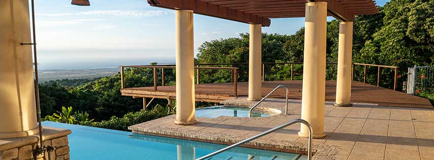 villa pool side view