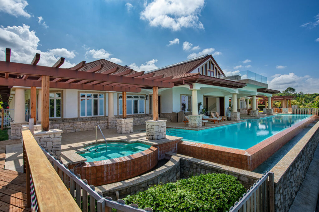 Big Island, Hawaii luxury villa rental located in Kona